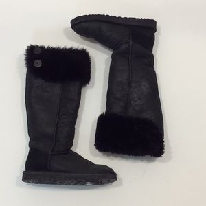 UGG | Shoes | Ugg Australia Black Fuzzy 